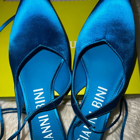 Blue Satin Tie Up Pumps Gianni Bini Heels - Picture 4 of 6